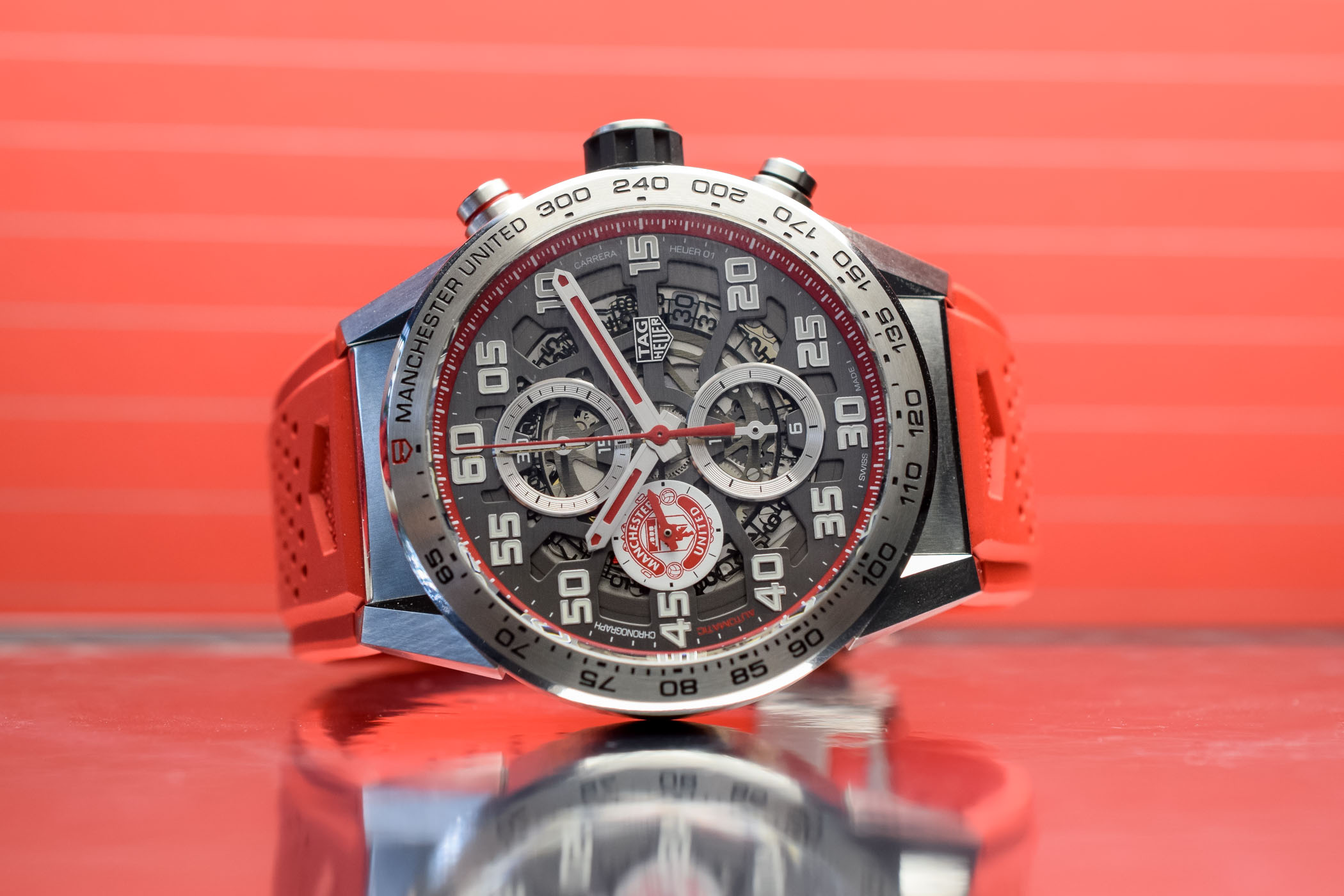 New TAG Heuer Carrera Heuer 01 Manchester United Special Edition | Best
